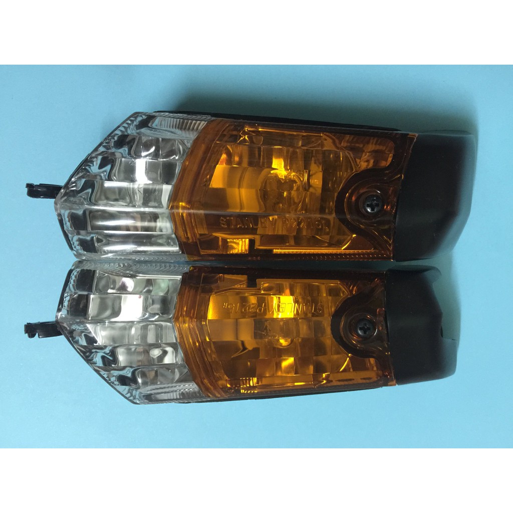 Đèn xi nhan trước Super Dream + Đuôi bóng