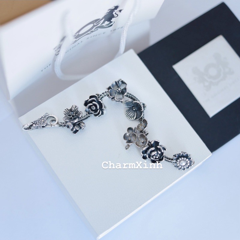 Hạt charm hoa xỏ vòng tay troll.
