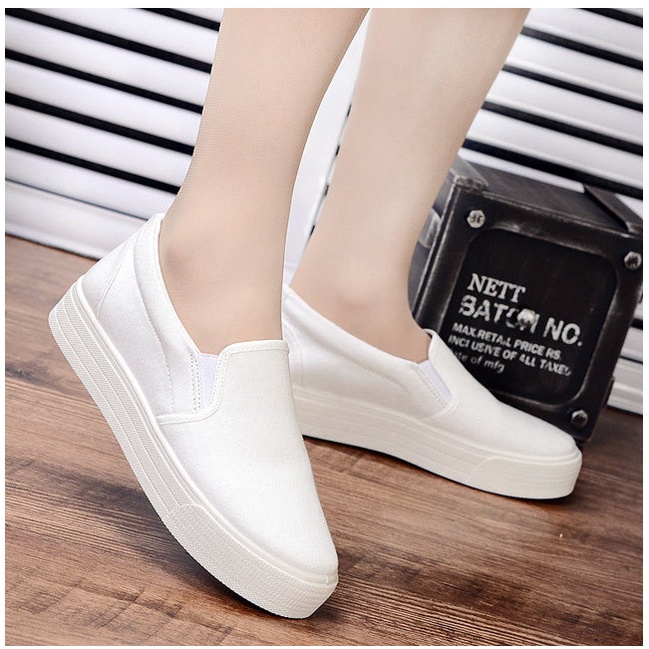 Giày Lười Nữ Trơn Chuẩn Form Tôn Dáng Dành Cho Nữ QAZ94