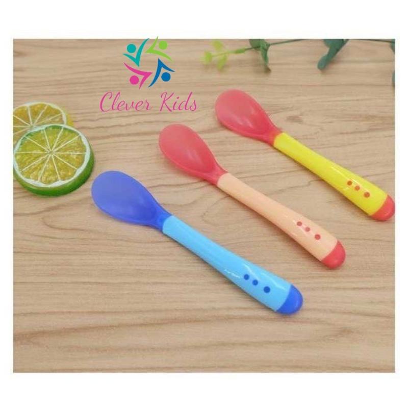 Thìa ăn dặm báo nóng cháo bột cho bé yêu