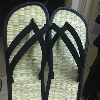 Dép chiếu Hội An