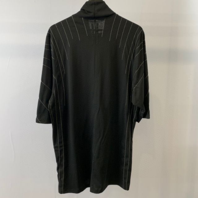 ÁO RO CỔ CAO