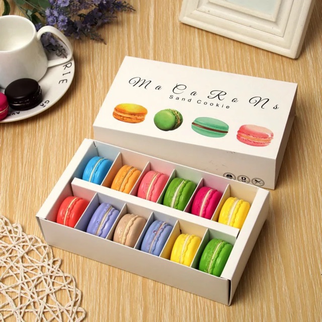 HỘP ĐỰNG BÁNH MACARON 6 và 12 chiếc (không có bánh)