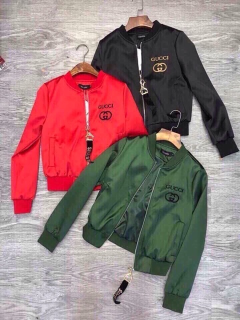 Áo khoác dù nữ in chữ G sau lưng- ảnh thật | BigBuy360 - bigbuy360.vn