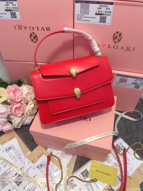 [Mã WAST10K giảm 10K đơn bất kỳ] Túi Chữ V Cực Sang Sz 23cm kèm hộp