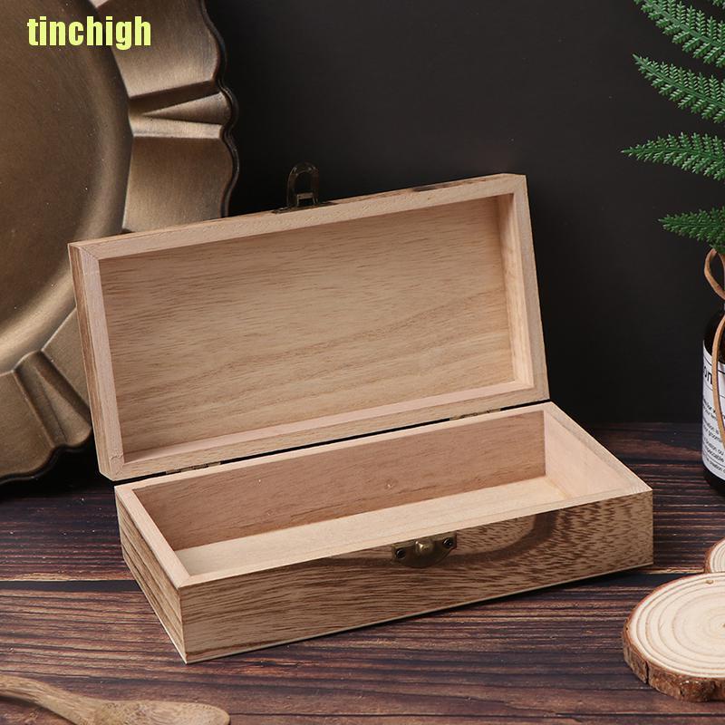 Trang Sức Bằng Gỗ Phong Cách Cổ Điển
