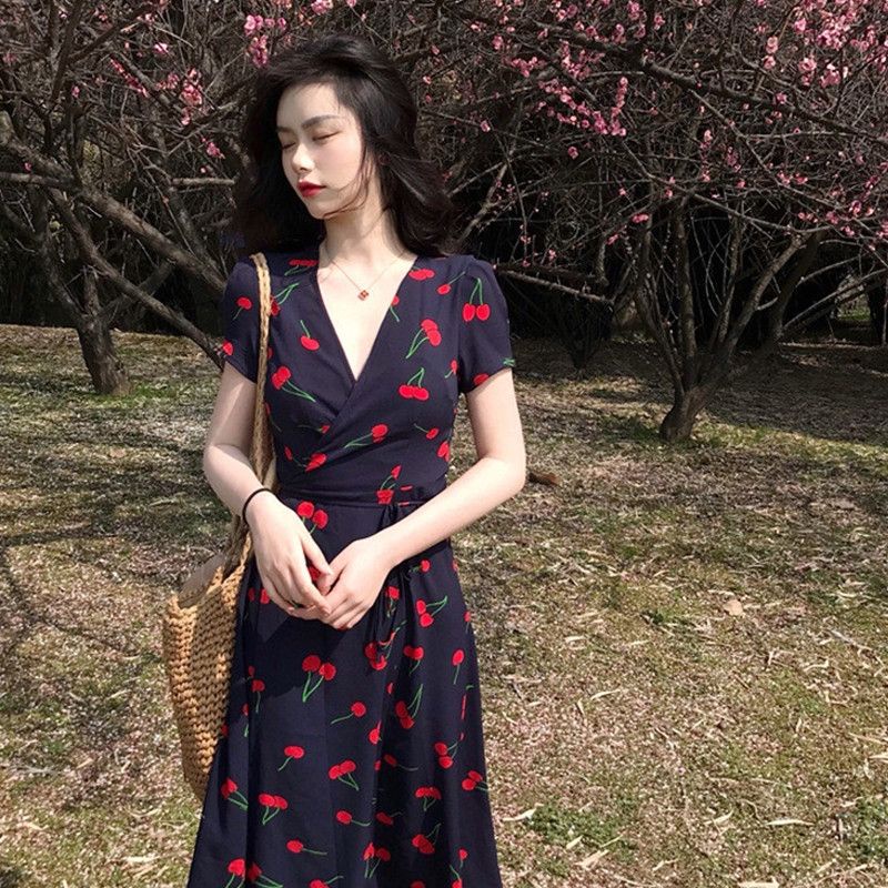 Đầm maxi hoạ tiết cherry Taobao