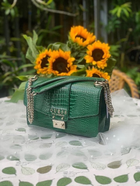 Túi Guess hàng store cực kì đẹp độc AUTH