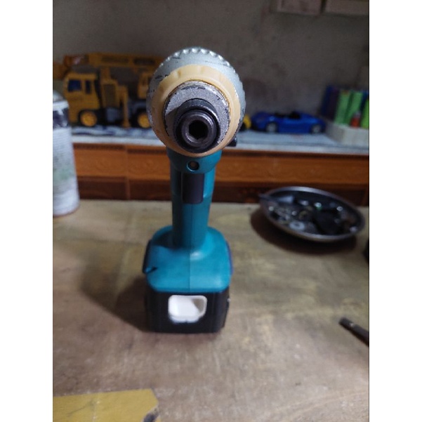 Máy bắt vít makita td123