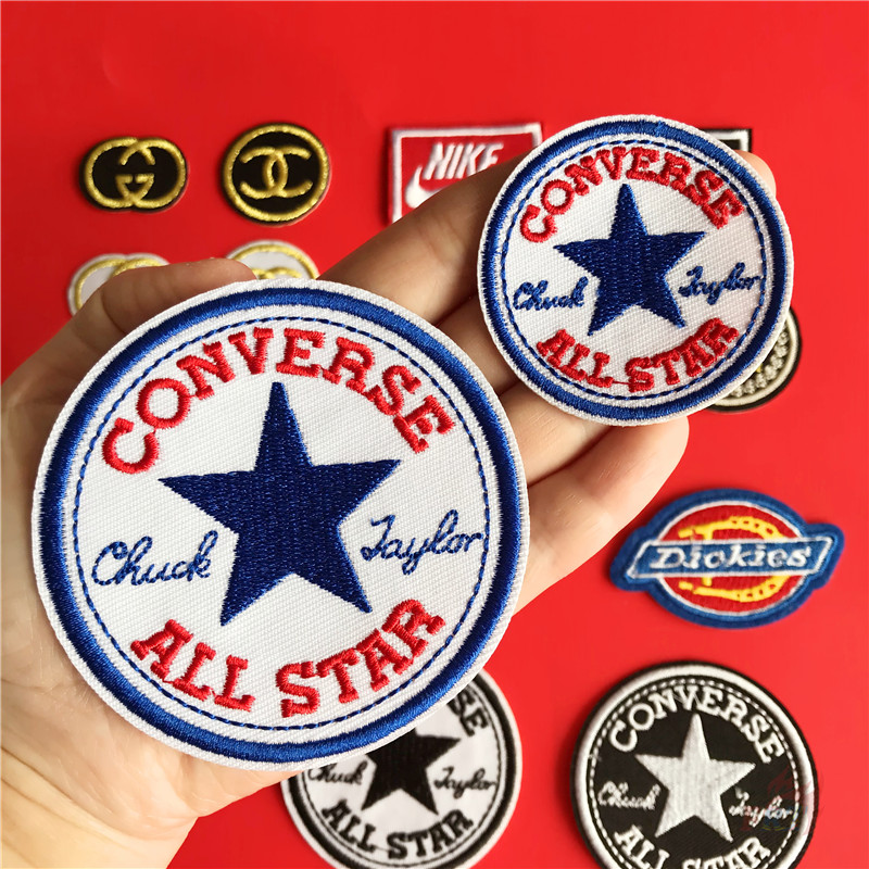 Sticker ủi thêu logo thời trang