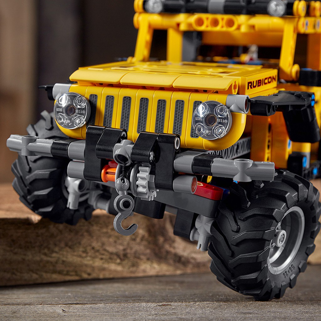 LEGO Technic Xe Địa Hình Jeep Wrangler 42122