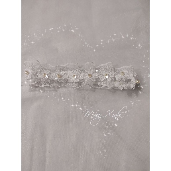 Băng đô tóc giả ren trắng đính hạt cho bé