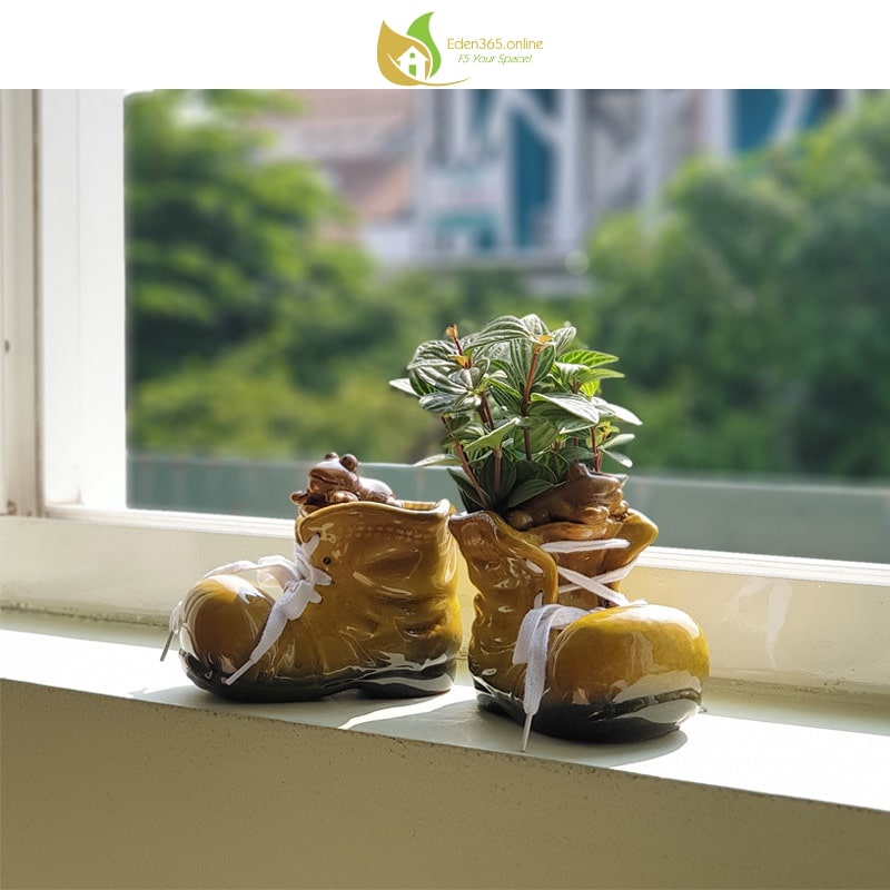 Bộ 2 chậu gốm mini hình đôi giày xinh xắn - Chậu trồng cây, trang trí, cắm bút, đồ trang điểm - Hai kiểu dán -Kute Nest