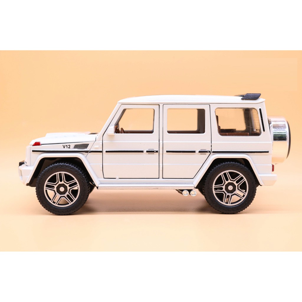 MÔ HÌNH XE Ô TÔ Mercedes Benz AMG G63 tuyệt đẹp | tỷ lệ 1:24 màu Trắng