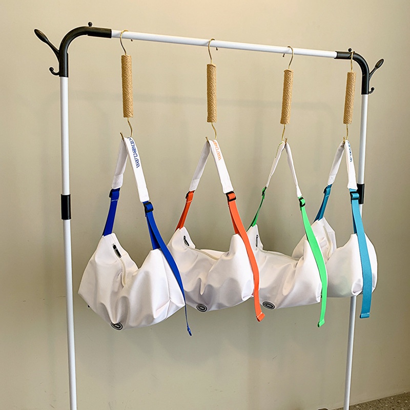 Túi Đeo Vai Vải Oxford Nhẹ Thêu Họa Tiết Thời Trang