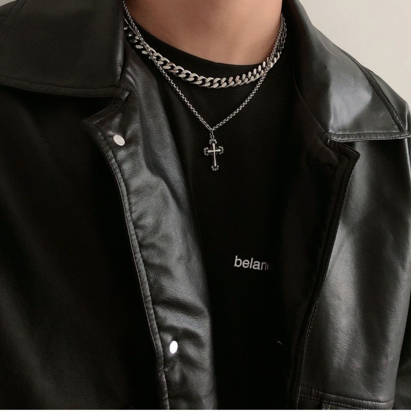 Dây chuyền hai lớp làm từ thép titan mặt hình thánh giá thời trang độc đáo