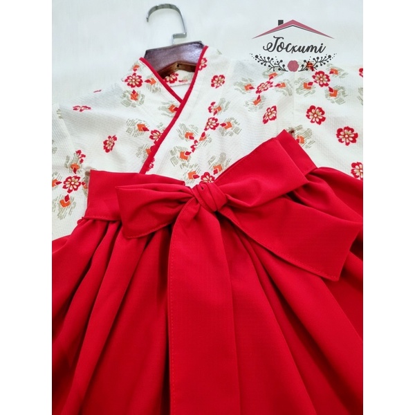 [THIẾT KẾ] KIMONO HOA ĐỎ CÁCH TÂN CHO BÉ YÊU [HÀNG ĐẸP]