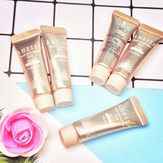 Kem nền chống nắng Anessa : Bb cream