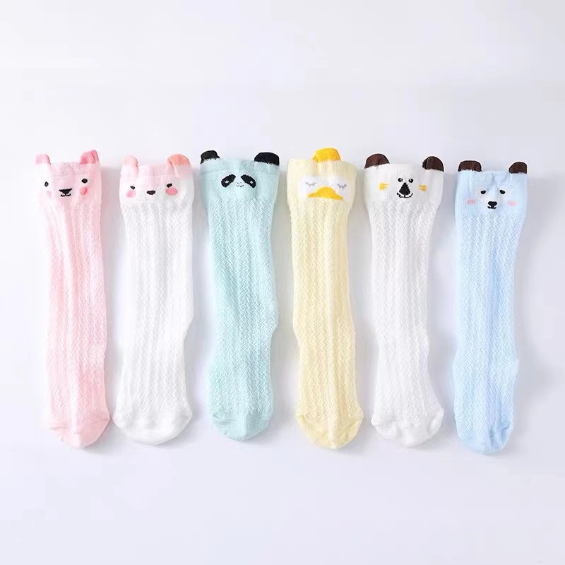 Đôi vớ cotton dài qua gối nhiều màu họa tiết hoạt hình dễ thương cho em bé