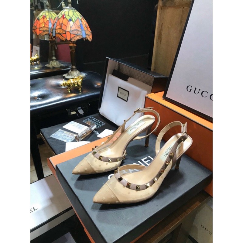 [fullbox bill túi giấy] giày nữ viền đinh vltn lưới chấm bi mũi nhọn cao gót 7 cm - giày sandal bít mũi màu kem