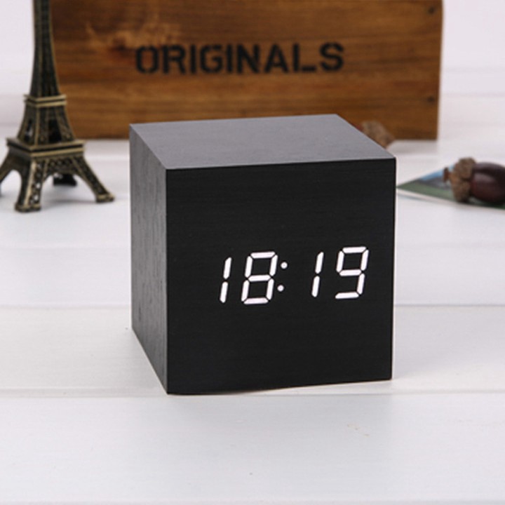 Đồng hồ led để bàn khối gỗ vuông (cube)( Hàng Chất Lượng Cao)