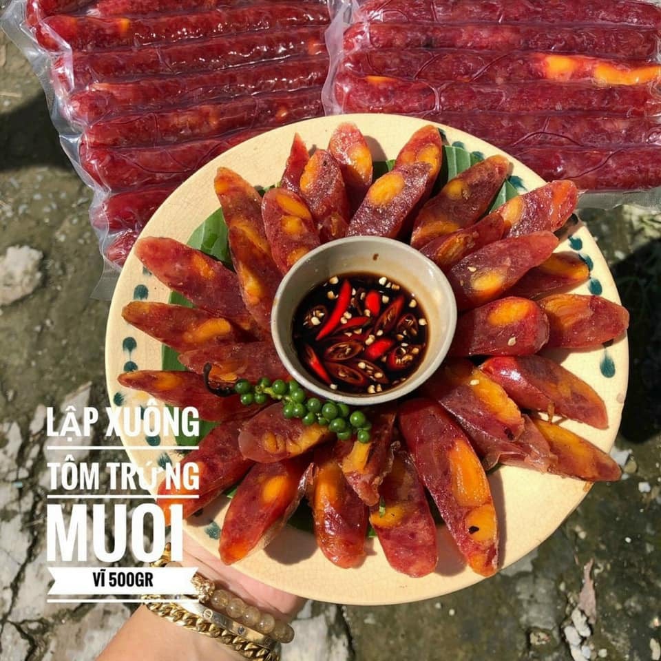 Lạp xưởng trứng muối siêu ngon