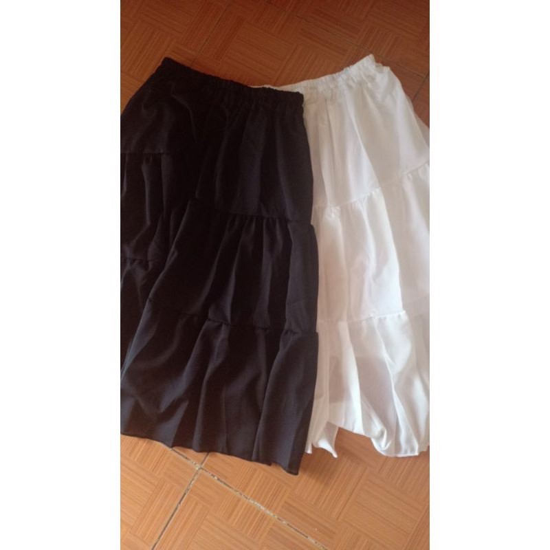 Chân váy tầng dài