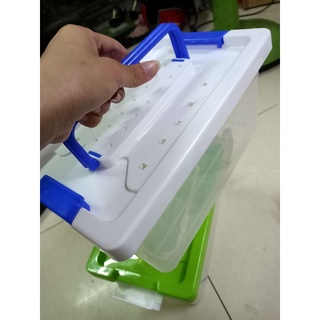 Hộp xách hamster đi chơi