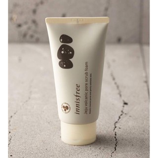 -Sữa rửa mặt tẩy tế bào chết Innisfree Jeju Volcanic Pore Scrub Foam