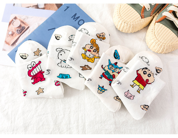 Đôi tất KokoroCare XX-01 họa tiết hoạt hình Crayon Shin-Chan một kích thước cho trẻ từ 7 tuổi trở lên