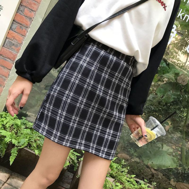 Chân váy chữ A sọc caro lưng cao | BigBuy360 - bigbuy360.vn