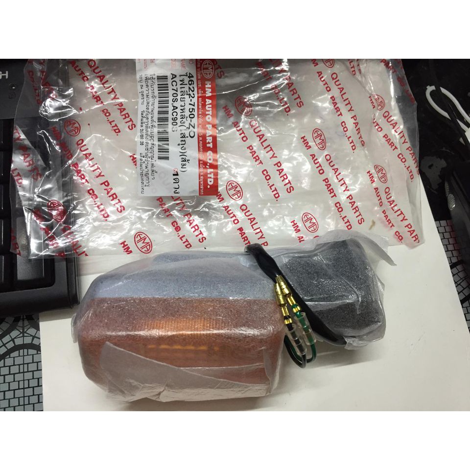 Bán lẽ: 1 tai đèn xinhan sau hàng thái cho cub đèn vuông DD-DH-82-83-84-92-94