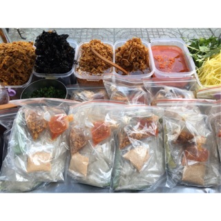 Bánh tráng sate tôm muối nhuyễn