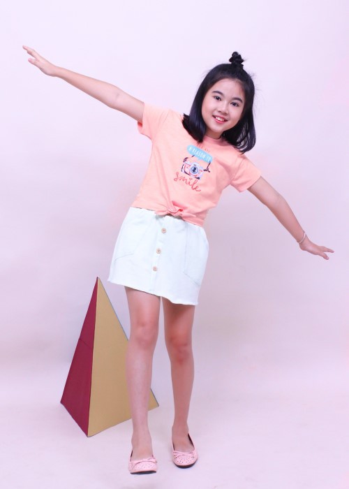 Áo thun bé gái cột dây hồng dâu