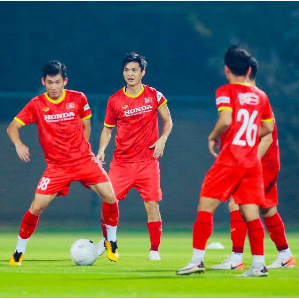 Quần áo bóng đá, đồ đá banh Đội Tuyển Việt Nam Đỏ Mới Vải thun lạnh cao cấp