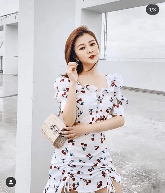 Đầm trắng france dress hoạ tiết cherry thiết kế độc lạ cột nơ lung và rút dây ở phần chân váy | BigBuy360 - bigbuy360.vn
