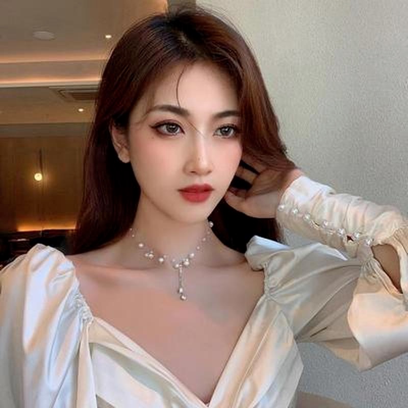 Vòng cổ Mặt Hình Giọt Nước Đính Ngọc Trai Và Kim Cương Lấp Lánh Sang Trọng