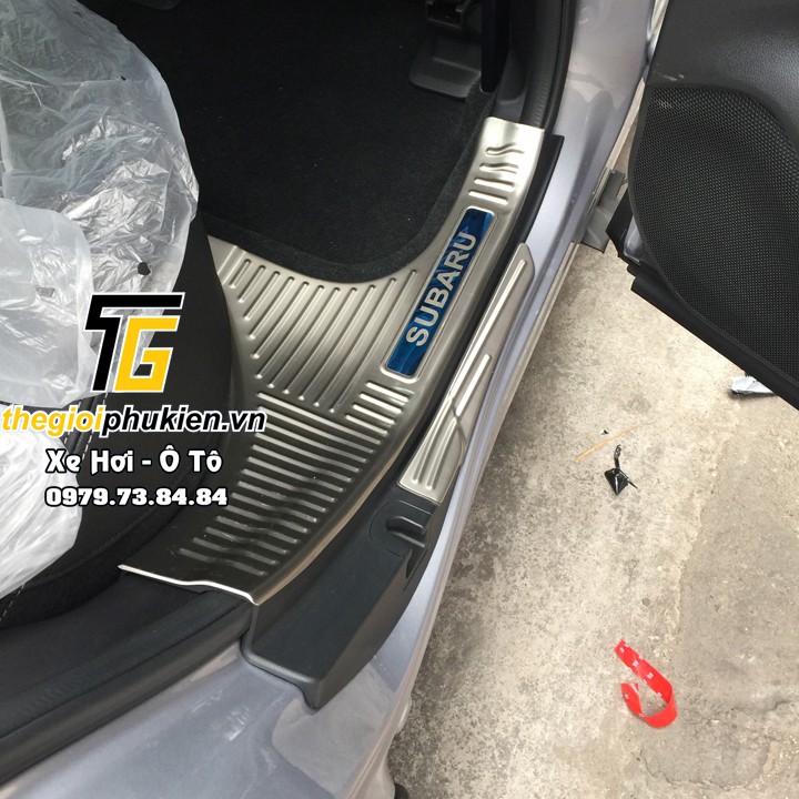 Bộ Ốp bậc cửa, Nẹp bước chân Subaru Forester – Mẫu INOX