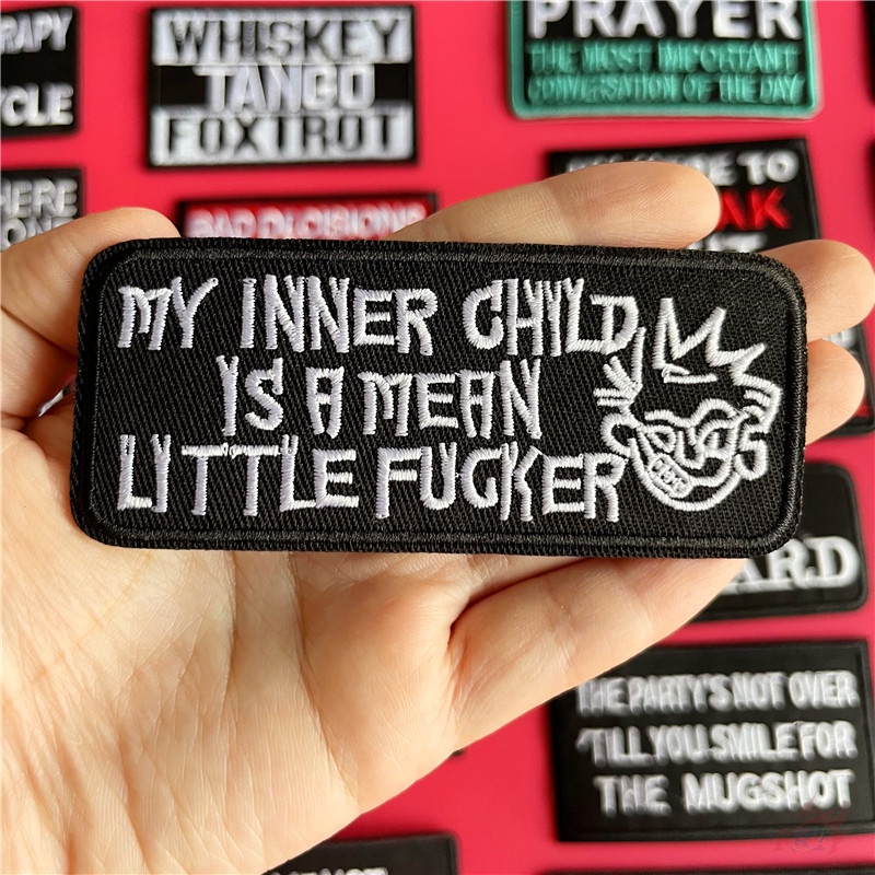 ☸ Sticker Ủi Thêu Chữ Tiếng Anh Cổ Điển ☸ 1 Sticker Ủi Thêu Hình Huy Hiệu