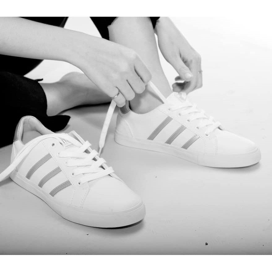 Giày Sneaker Nữ bAimée &amp; bAmor Thể Thao Màu Trắng Ke Soc Cổ Thấp Đế Bằng Cao 2cm Hàn Quốc Chính Hãng Đẹp Cao Cấp MS1566