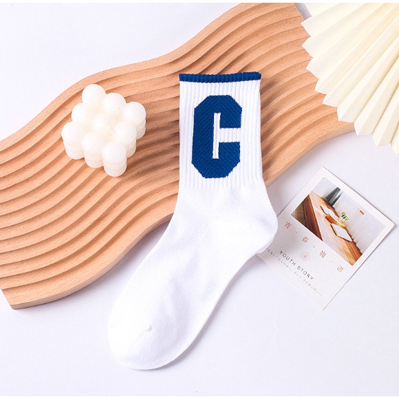 Vớ Chữ P cổ cao Nam Nữ phong cách thể thao, trẻ trung và năng động.