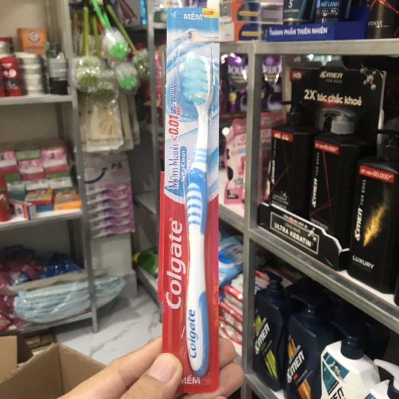 1 cây] Bàn chải Colgate Extra Clean Mềm mảnh