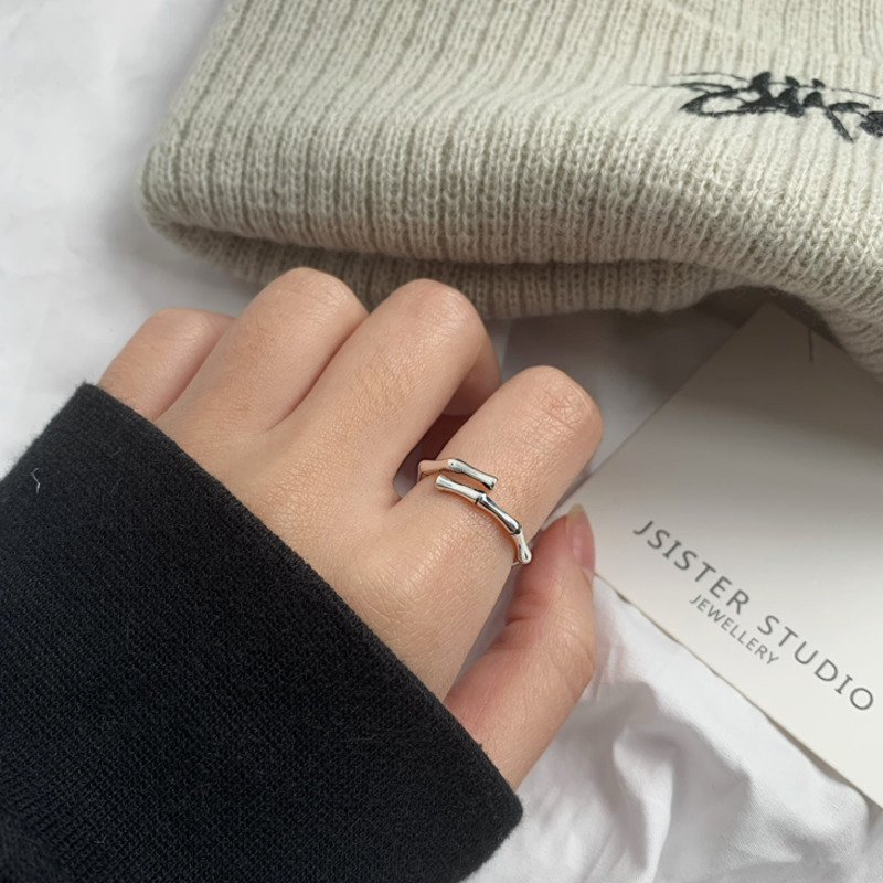 Nhẫn Kiểu Dáng Đơn Giản Cá Tính Phong Cách Đường Phố Cho Nữ
