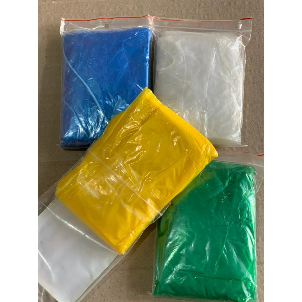 Áo mưa nilong, áo mưa tiện lợi dai dẻo sử dụng 1 lần.