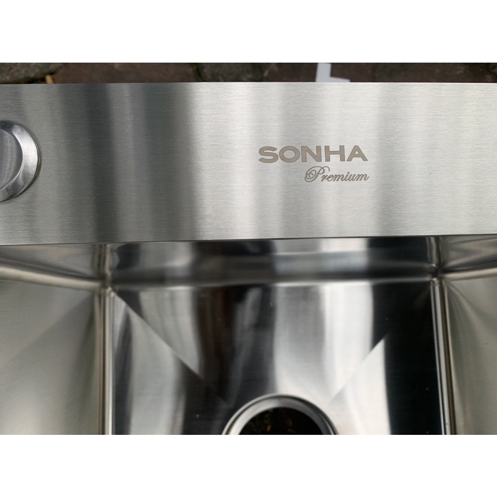 Chậu rửa bát inox Sơn Hà Handmade 2 hố lệch HM.X.2L.82.2.2
