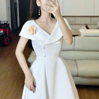 Váy trắng kèm hoa video ảnh thật, váy dự tiệc