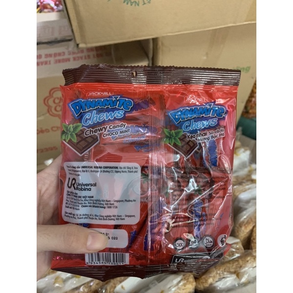 Kẹo Nhai Dynamite 3 Viên Hương Chocolate gói 125Gram