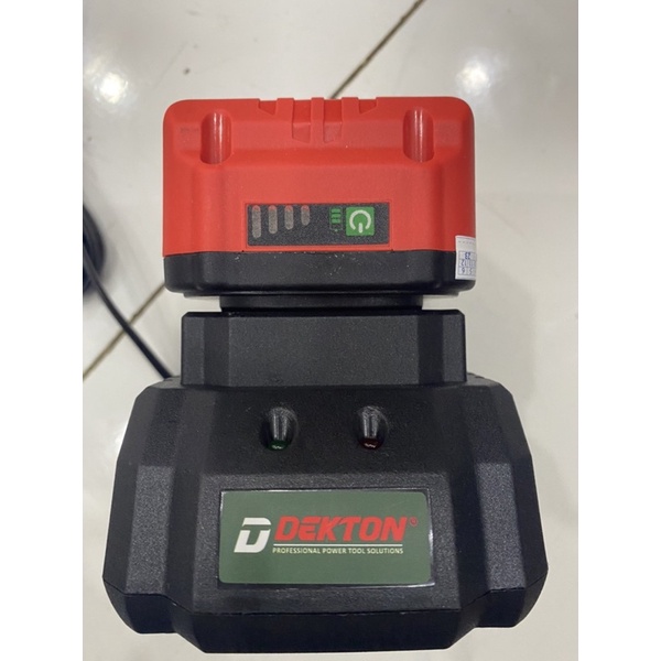 Sạc Pin DEKTON M21-4000