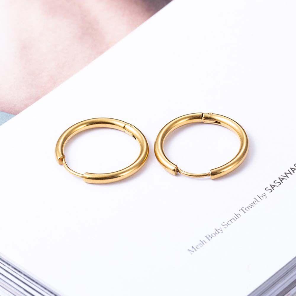 DARON Bông Tai Tròn Bằng Thép Titan Màu Vàng / Bạc Đơn Giản Cổ Điển Thời Trang Unisex