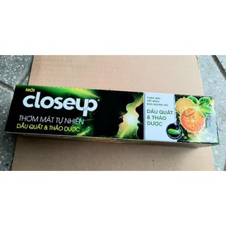 Kem đánh răng CLOSEUP Dầu Quất 180g